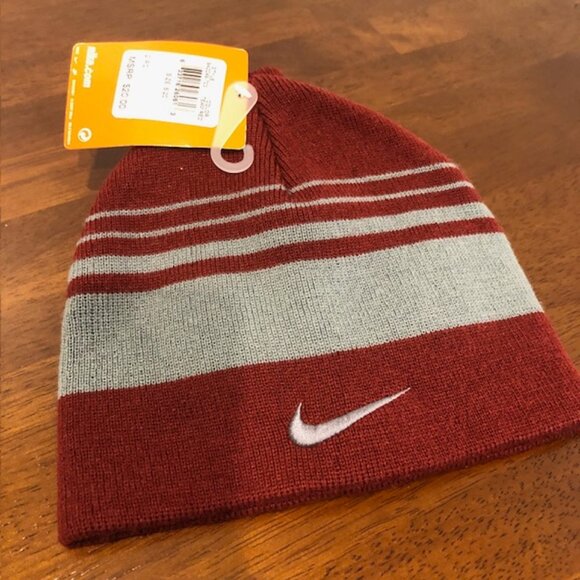 Nike Kids Youth Beanie Hat and Gloves Set NWT. - Picture 3 of 11